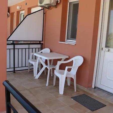 Christos Family Apartments Γ Corfu  Exterior photo