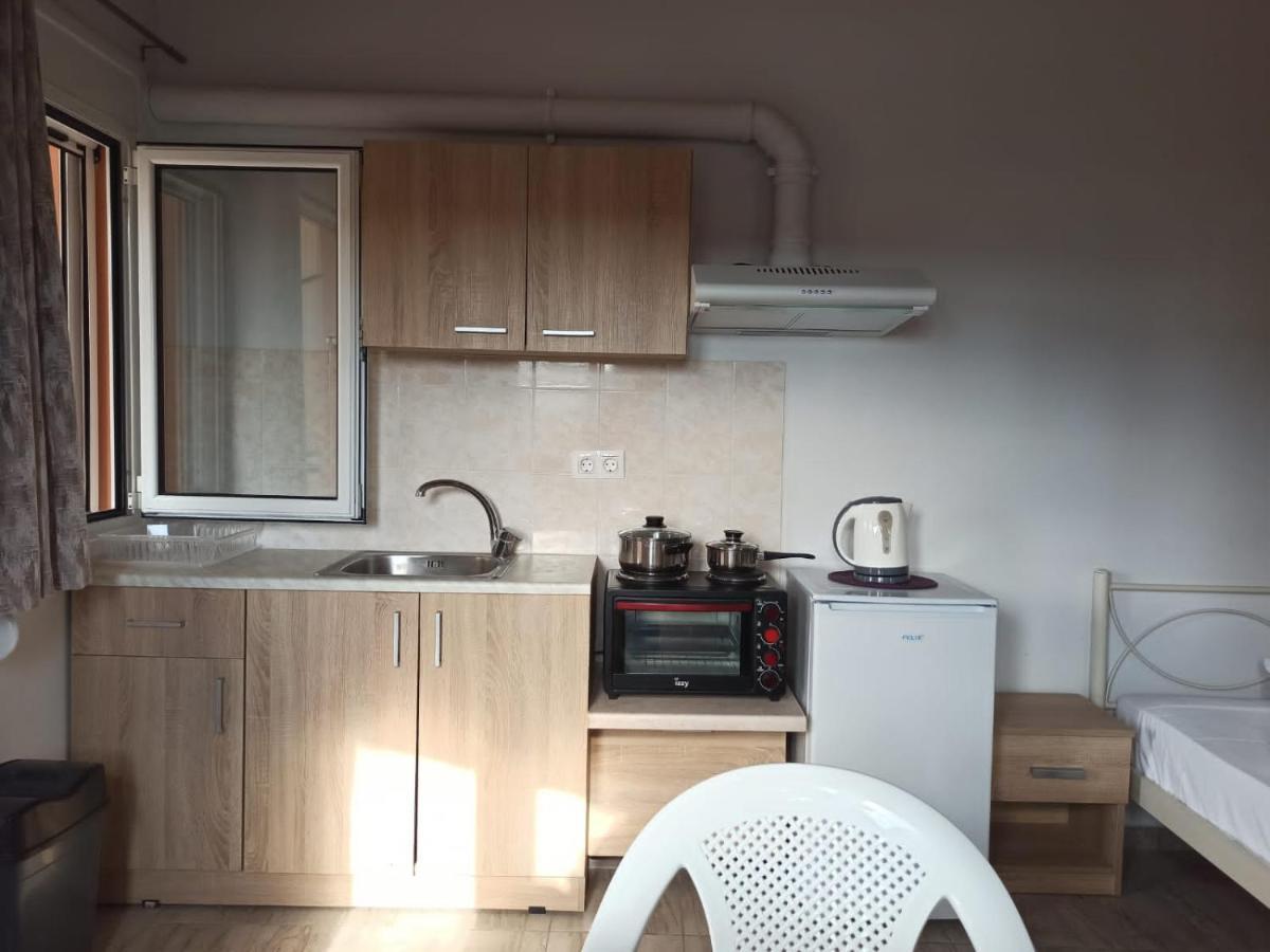 Christos Family γ Apartment